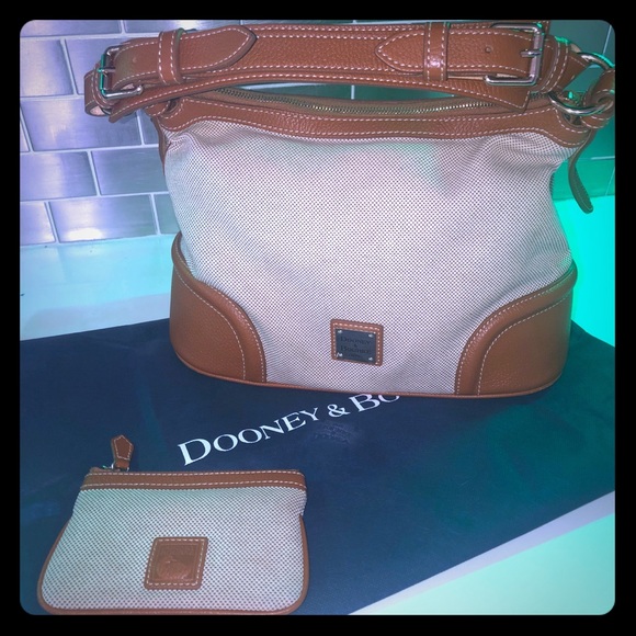 Dooney & Bourke Handbags - Authentic Dooney & Bourke Shoulder bag
